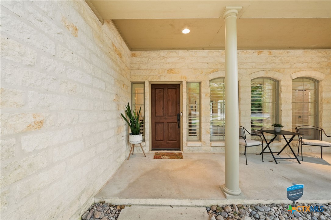 810 Bluff Ridge Court