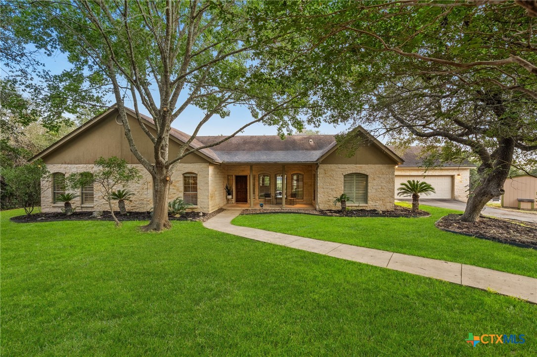 810 Bluff Ridge Court