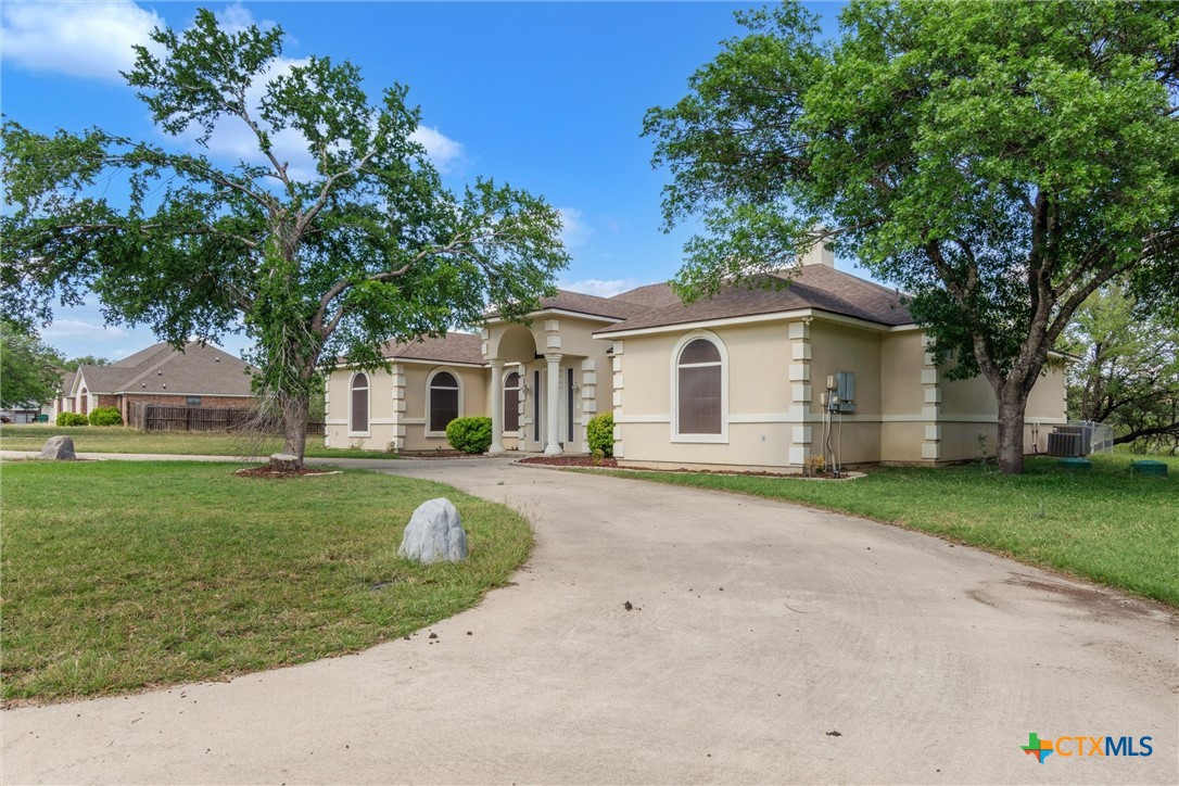 3112 Oakridge Boulevard