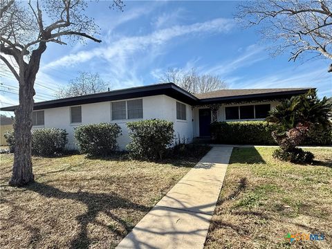 Photo of 2407 E Airline Road, Victoria, TX 77901 (MLS # 603055)