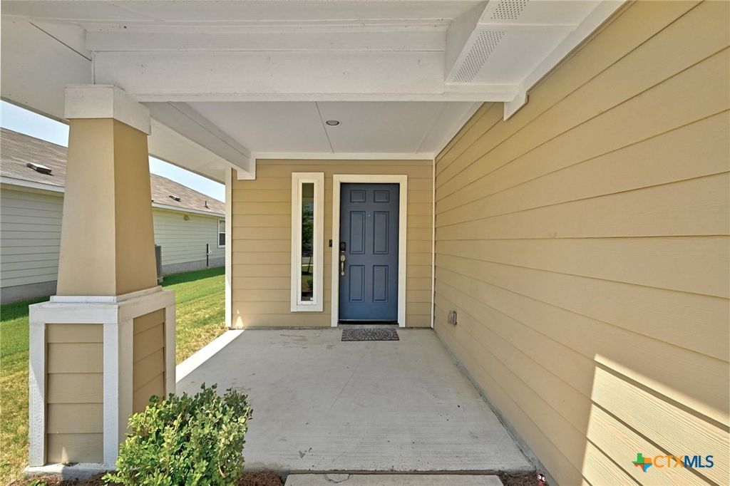 Photo of 308 Black Opal Drive, Jarrell, TX 76537 (MLS # 611026)