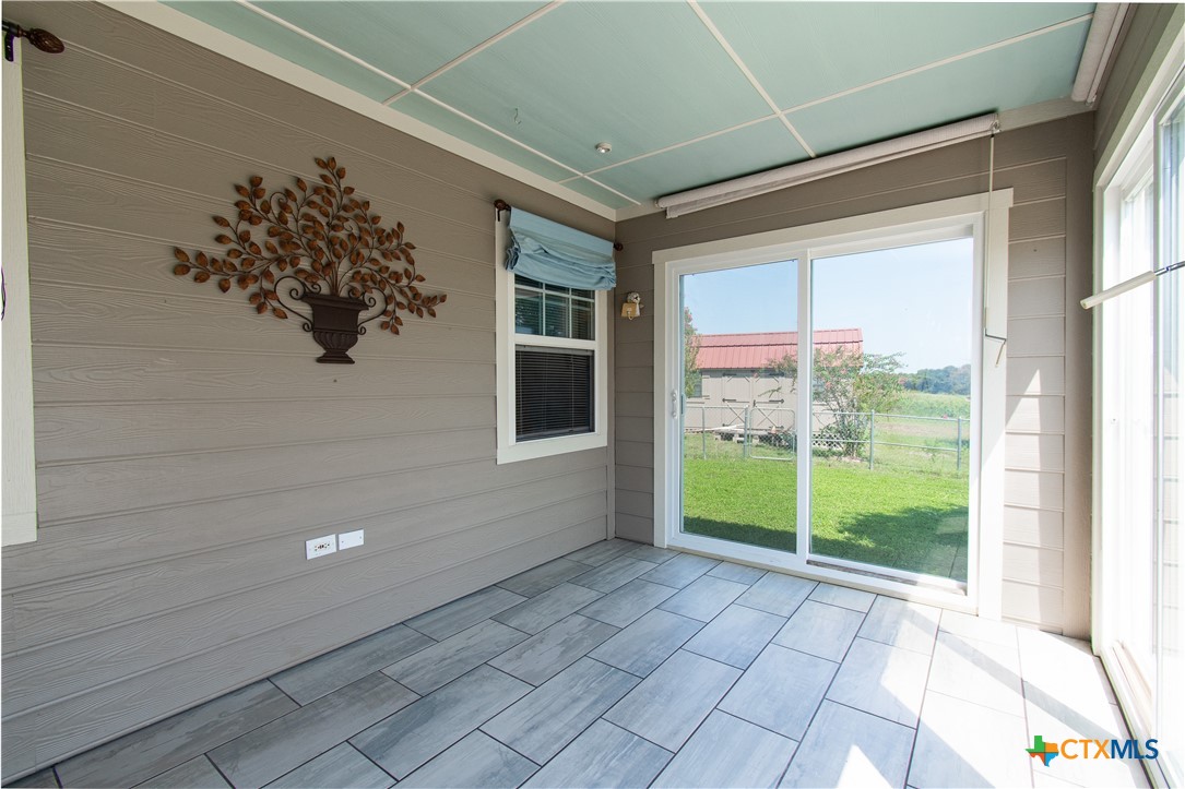 3385 Cottonwood Creek Road