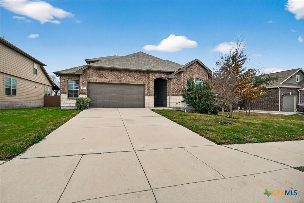Photo of 4927 Top Ridge Lane, Cibolo, TX 78108 (MLS # 606872)
