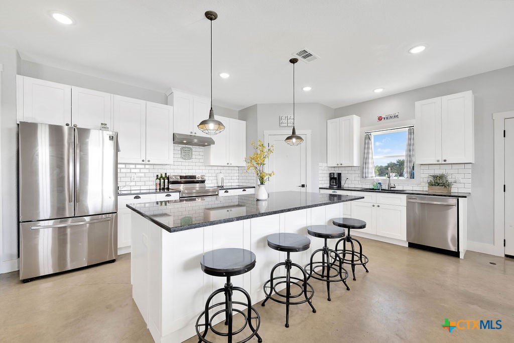 6887 Smith Dairy Road