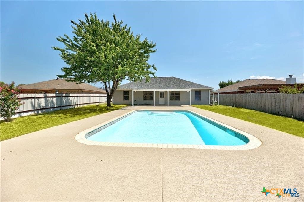 Photo of 804 James Loop, Killeen, TX 76542 (MLS # 622453)