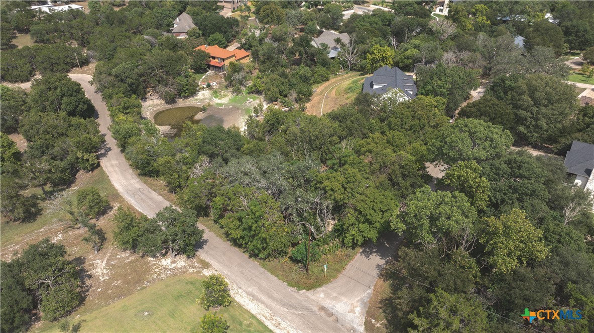 Photo 1 of 14 — 800 Hillcrest Drive, Salado, TX 76571