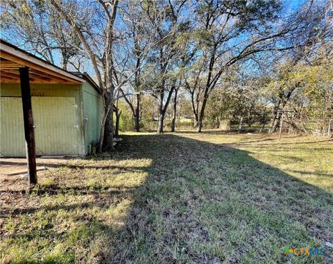 A home in Yoakum