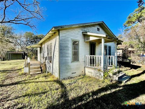 A home in Yoakum