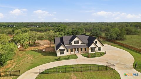 Photo of 1 Post Oak Street, Gonzales, TX 78629 (MLS # 610879)
