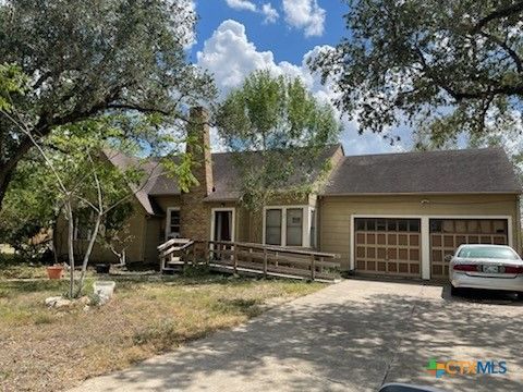 803 Carol Street Kenedy TX 78119