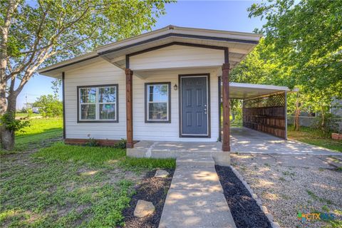 Photo of 1054 Morelos Street, Seguin, TX 78155 (MLS # 613892)
