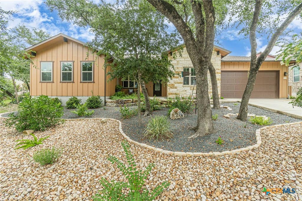 Photo of 908 Dancing Oak Lane, San Marcos, TX 78666 (MLS # 620075)