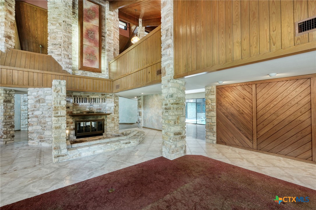 700 Breakaway Road