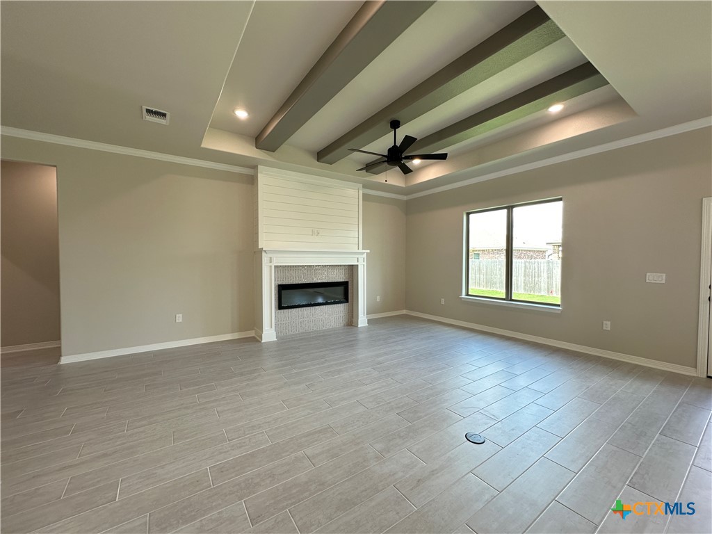 405 Magnolia