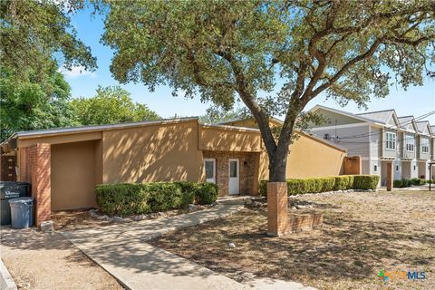 521 & 525 W Hutchison Street San Marcos TX 78666