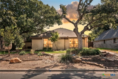 Photo of 2613 Canyon Creek Drive, Temple, TX 76502 (MLS # 622162)