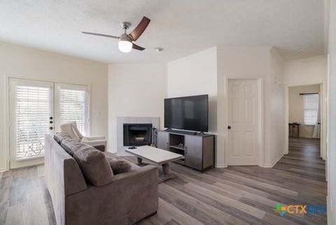 Photo of 1005 N Lbj Drive #B1, San Marcos, TX 78666 (MLS # 607841)