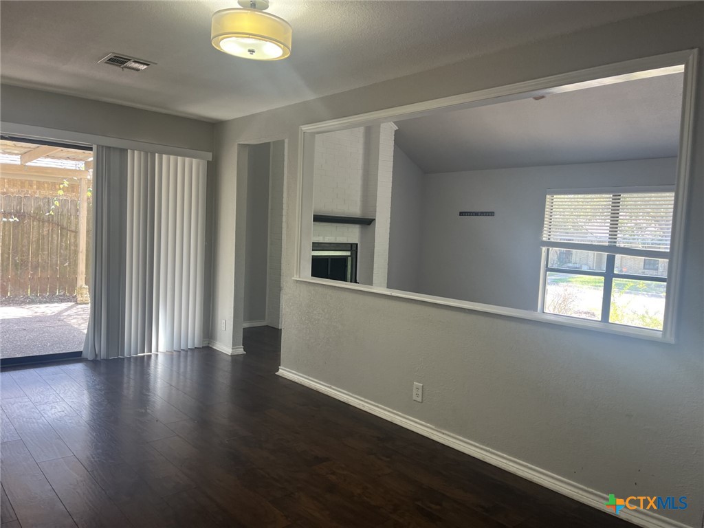 4401 Stagecoach Trail