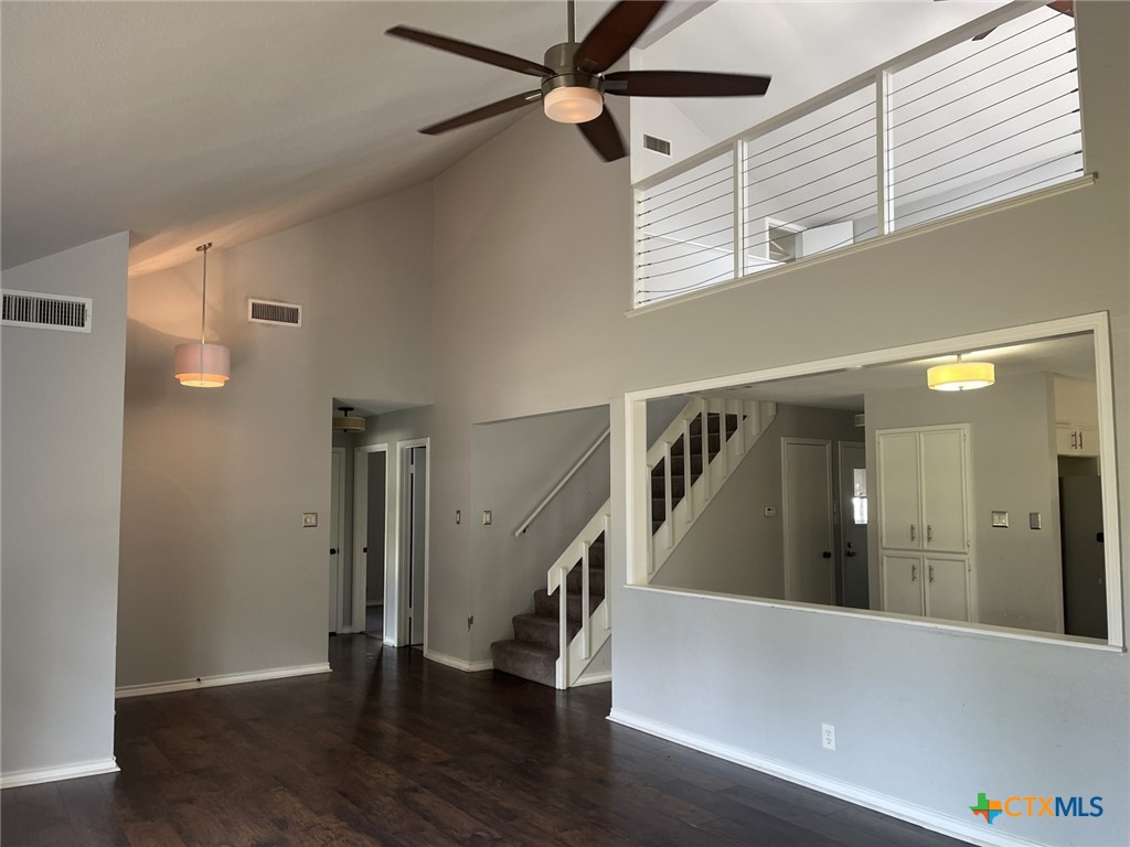 4401 Stagecoach Trail