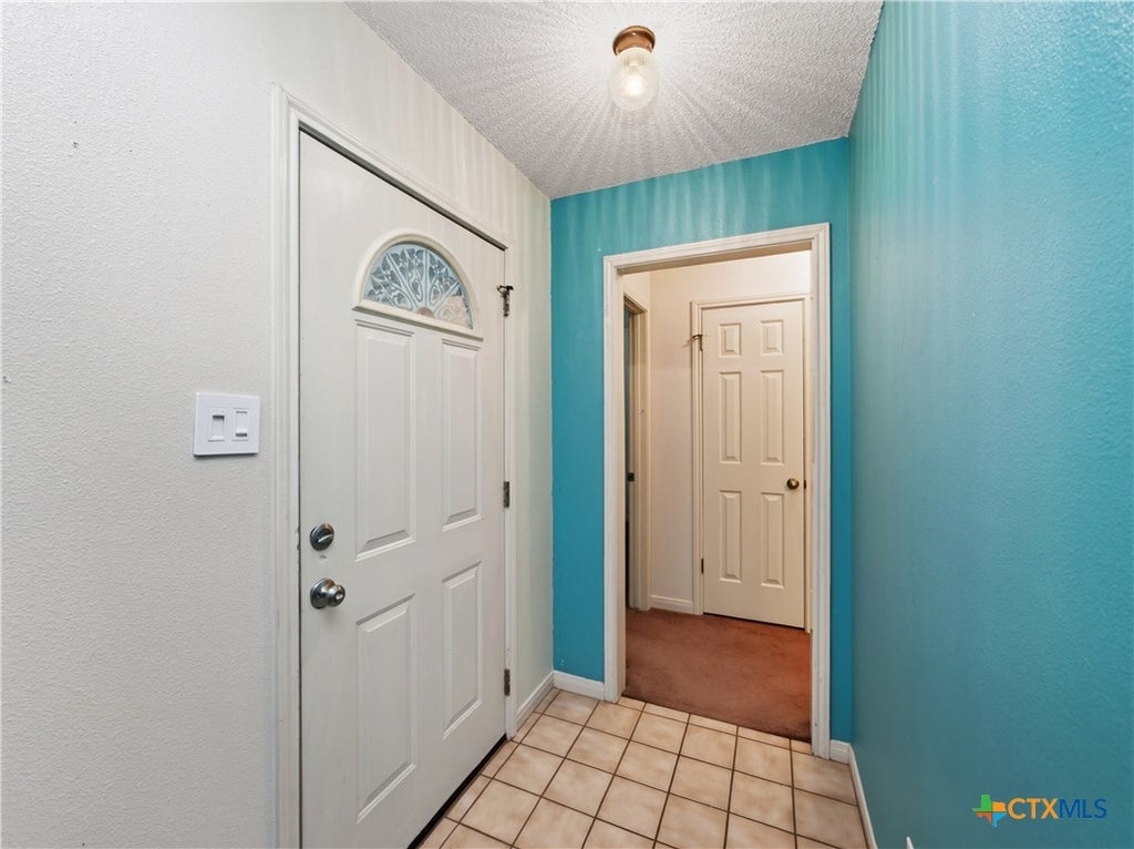 Photo of 922 Parkdale Drive, New Braunfels, TX 78130 (MLS # 627723)