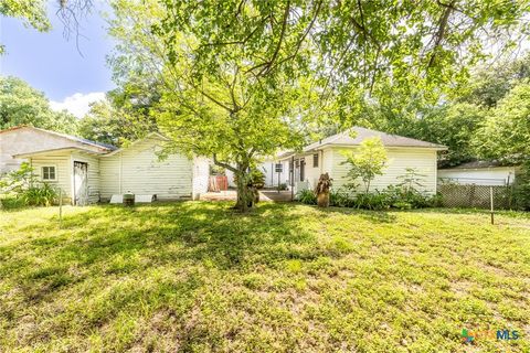 A home in Gonzales