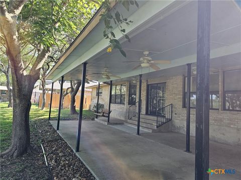 A home in Canyon Lake