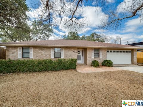 A home in Canyon Lake