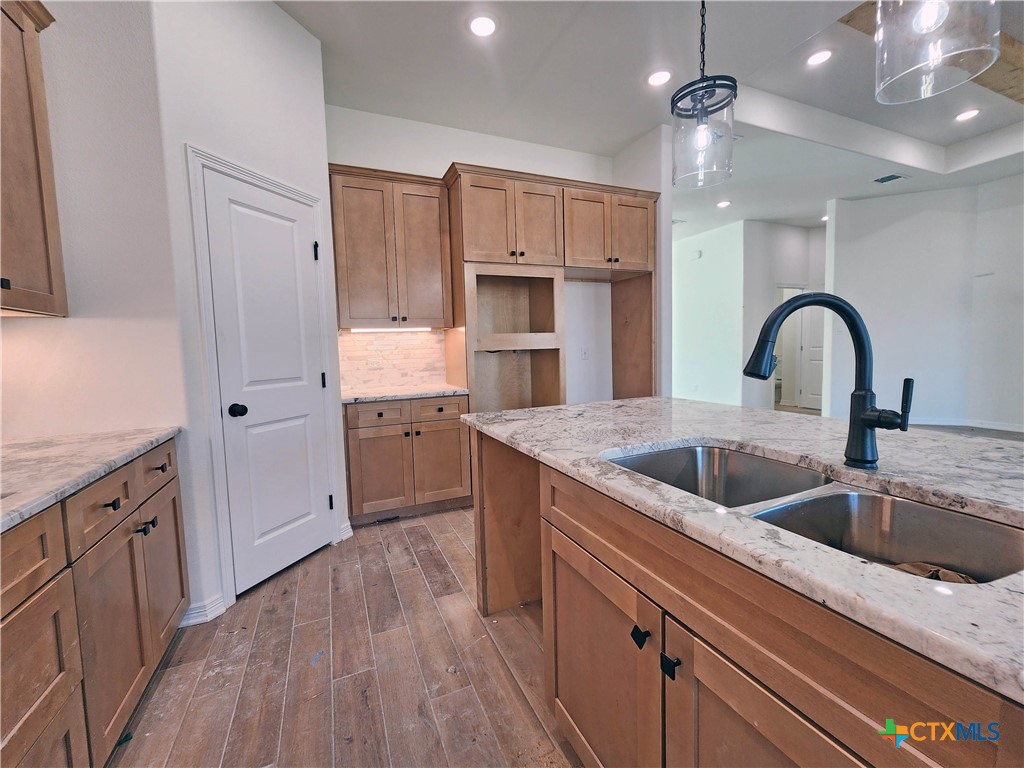 718 Eagle Claw Drive