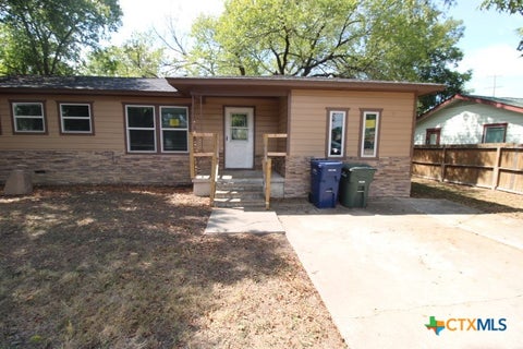 Photo of 604 Teinert Street, Copperas Cove, TX 76522 (MLS # 628474)