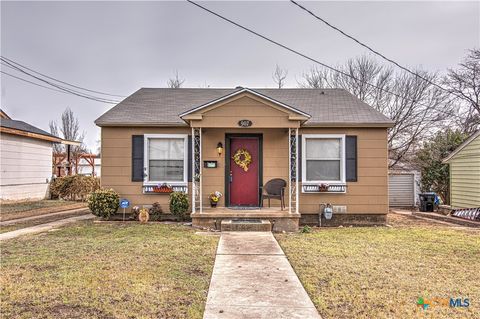 Photo of 907 S 39th Street, Temple, TX 76504 (MLS # 603016)