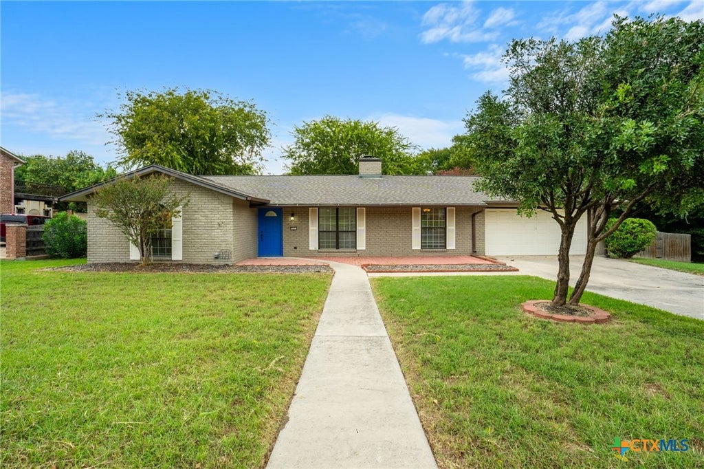Photo of 512 White Oak Lane, Harker Heights, TX 76548 (MLS # 628073)