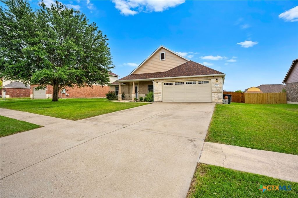 Photo of 5620 Calcstone Drive, Killeen, TX 76542 (MLS # 616954)