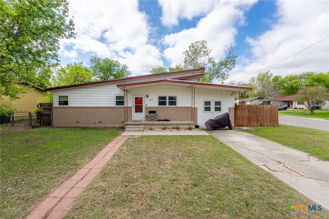 1005 Cove Avenue - Photo 3