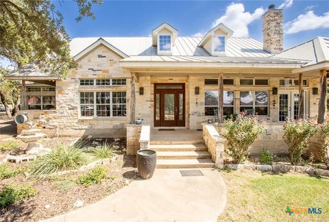 Photo of 2010 County Road 233, Florence, TX 76527 (MLS # 613968)