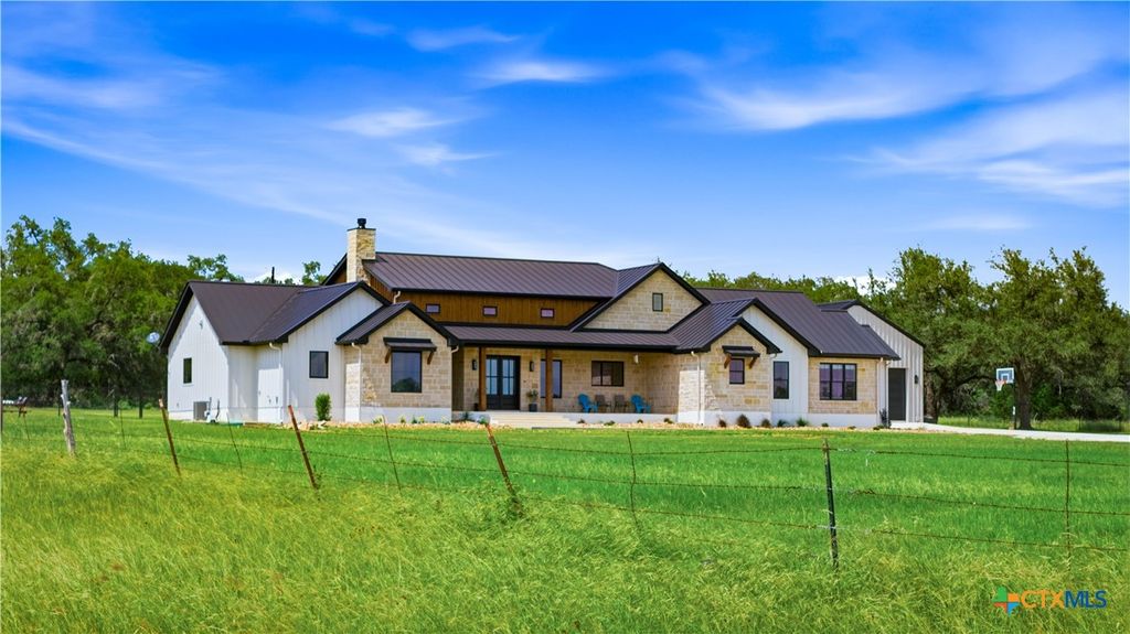 Photo of 4434 Hugo Road, San Marcos, TX 78666 (MLS # 615570)