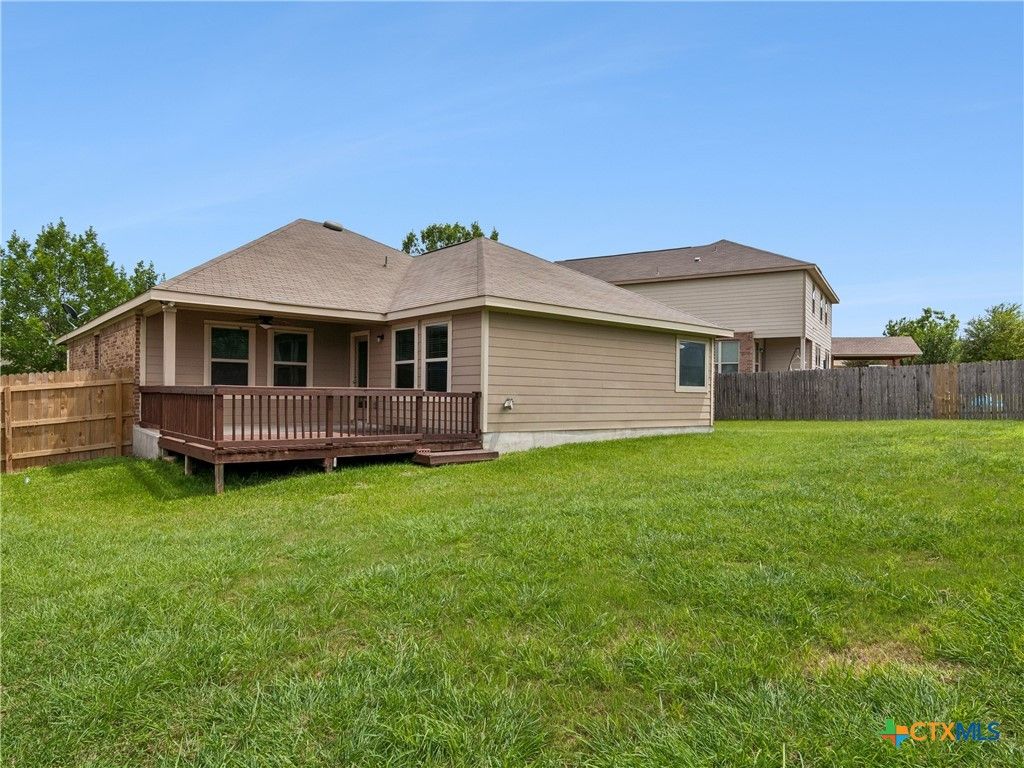 Photo of 1820 Strawcove, New Braunfels, TX 78130 (MLS # 612610)