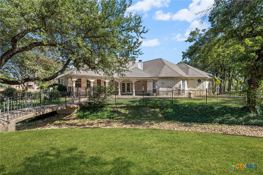 1340 Autumn Oaks Circle
