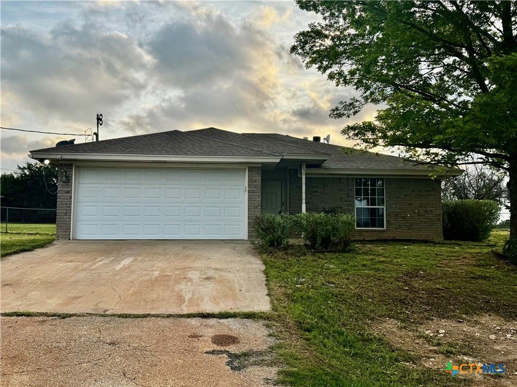 Photo of 397 County Road 3367, Kempner, TX 76539 (MLS # 611015)