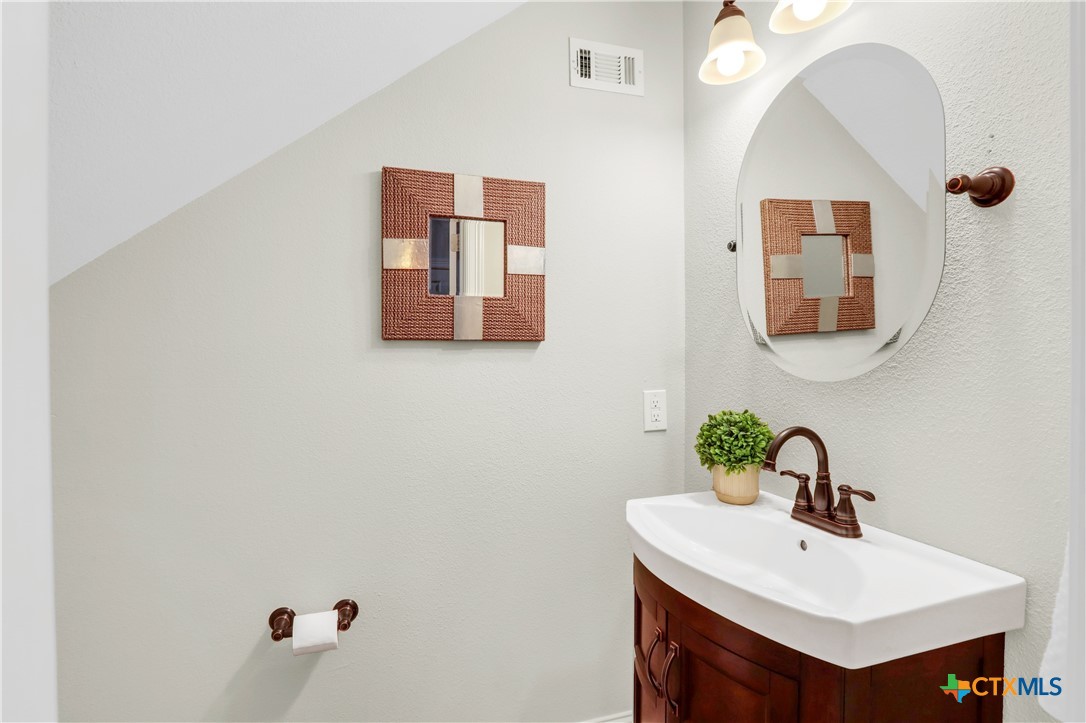 526 Walnut Heights Boulevard