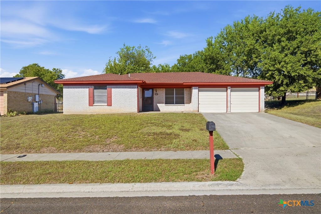 Photo of 1004 S 29th Street, Copperas Cove, TX 76522 (MLS # 627203)