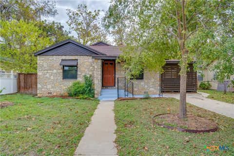 A home in San Marcos