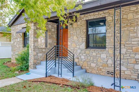 A home in San Marcos