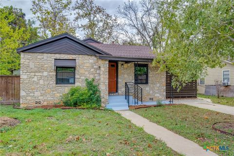 A home in San Marcos