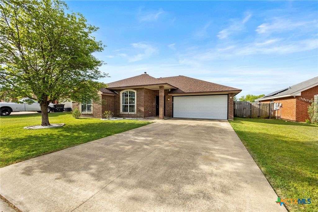 Photo of 3906 Llano Estacado Court, Killeen, TX 76549 (MLS # 609237)