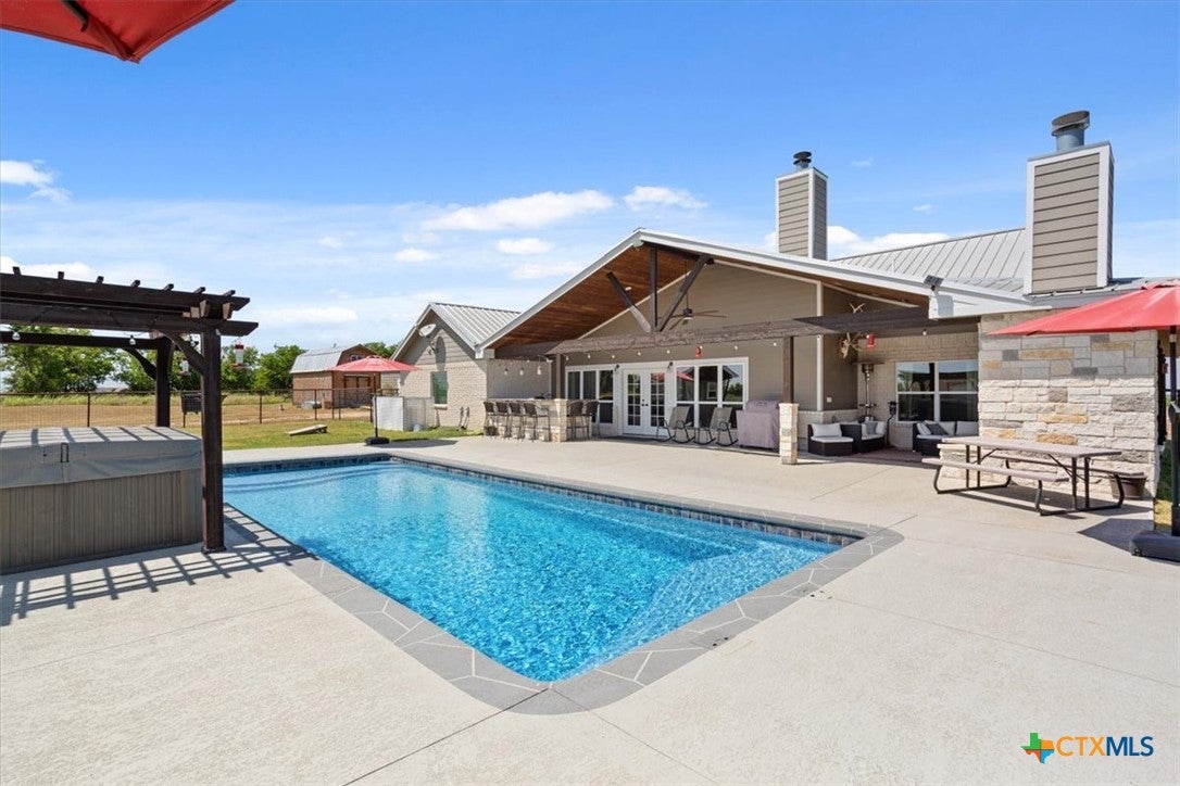 8813, 8725 Stallion Rd