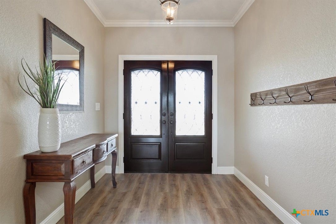 8813, 8725 Stallion Rd