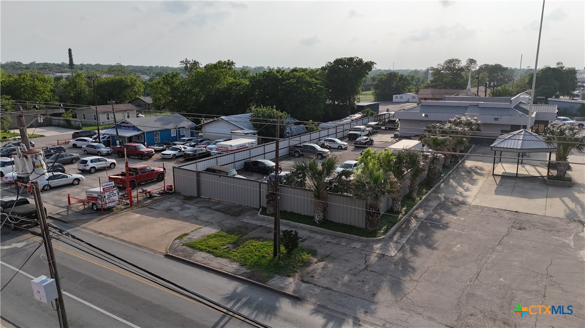 404 E Veterans Memorial Boulevard