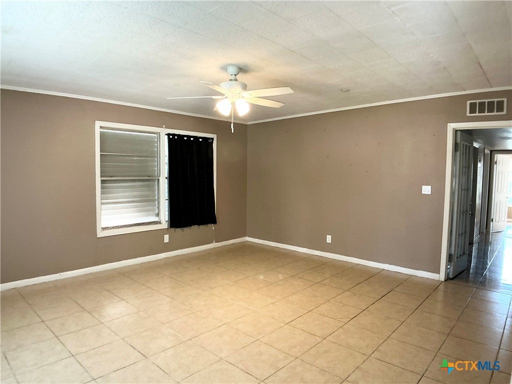 2101 E Mesquite Lane