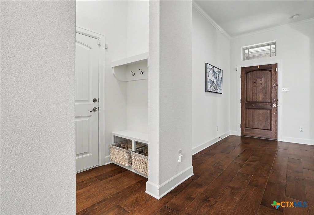 Photo of 213 Southern Cross Drive, Austin, TX 78717 (MLS # 616431)