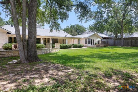 Photo of 1102 N Avenue F, Elgin, TX 78621 (MLS # 619287)